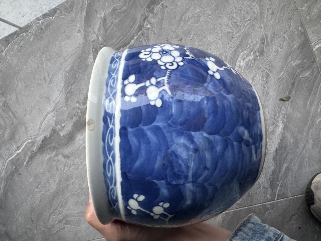 古玩陶瓷青花冰梅留白小卷缸拍賣,當前價格3000元