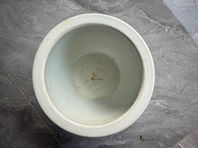 古玩陶瓷青花冰梅留白小卷缸拍賣,當前價格3000元