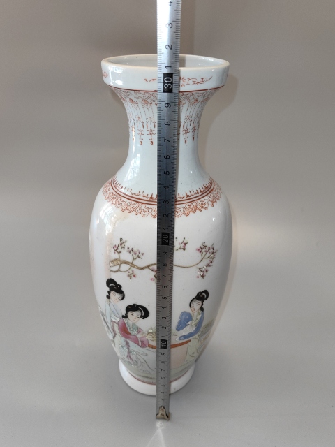 古玩陶瓷粉彩仕女人物紋瓶拍賣,當前價格1800元
