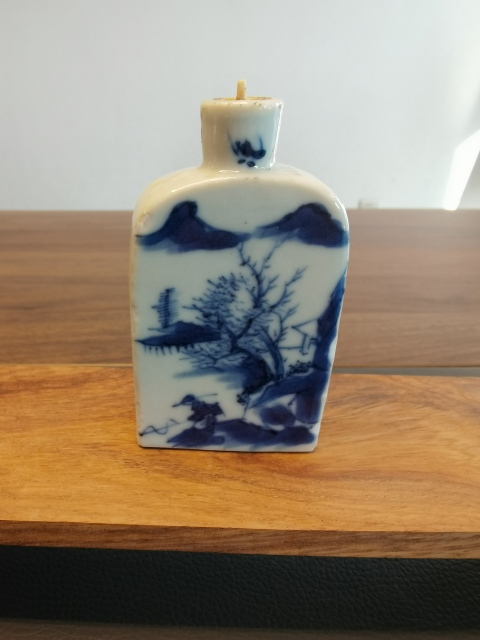 古玩陶瓷青花山水人物紋鼻煙壺拍賣，當(dāng)前價(jià)格798元