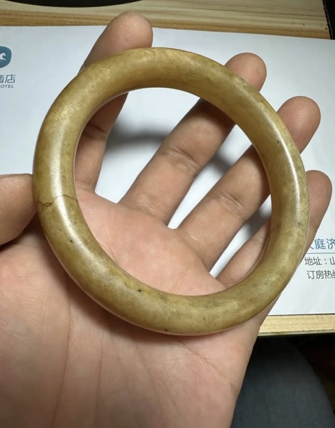 古玩玉器明清代玉鐲拍賣，當前價格1800元