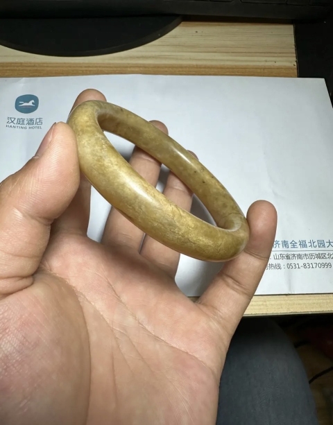 古玩玉器明清代玉鐲拍賣，當前價格1800元