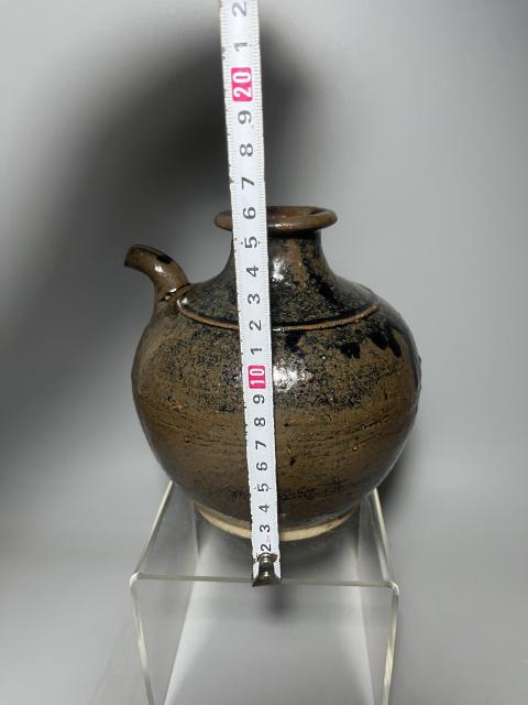 古玩陶瓷磁州窯褐釉花澆拍賣,當前價格0元