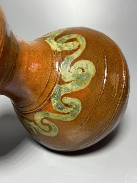 古玩陶瓷漢代黃釉飄綠彩龍紋壺(龍紋)拍賣,當前價格9000元