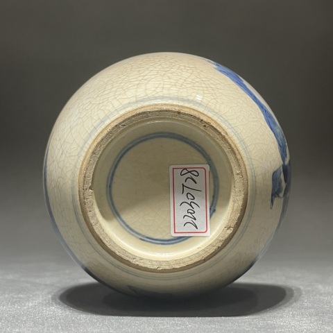 古玩陶瓷清中期煨瓷青花人物故事蓋罐拍賣，當(dāng)前價(jià)格12000元