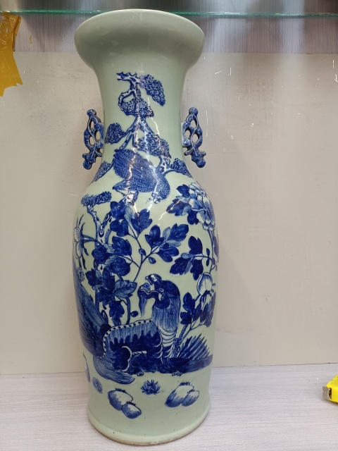 古玩陶瓷英雄斗志豆青釉青花盤口瓶拍賣，當前價格12888元