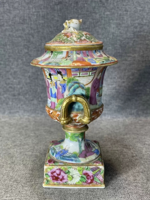 古玩陶瓷道光廣彩西廂記人物獎杯拍賣，當前價格18650元