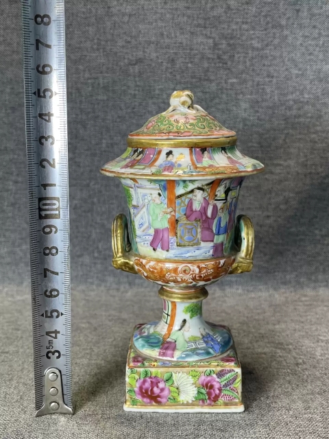 古玩陶瓷道光廣彩西廂記人物獎杯拍賣，當前價格18650元