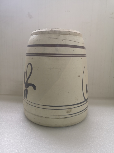 古玩陶瓷磁州窯黑彩缸拍賣,當(dāng)前價(jià)格680元