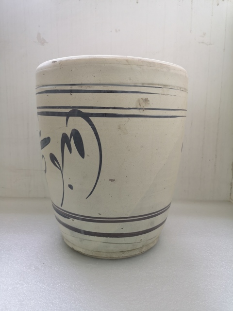 古玩陶瓷磁州窯黑彩缸拍賣,當(dāng)前價(jià)格680元
