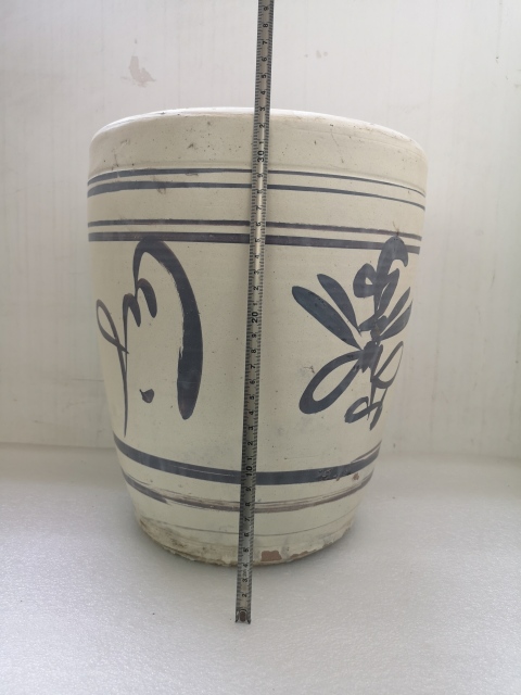 古玩陶瓷磁州窯黑彩缸拍賣,當(dāng)前價(jià)格680元