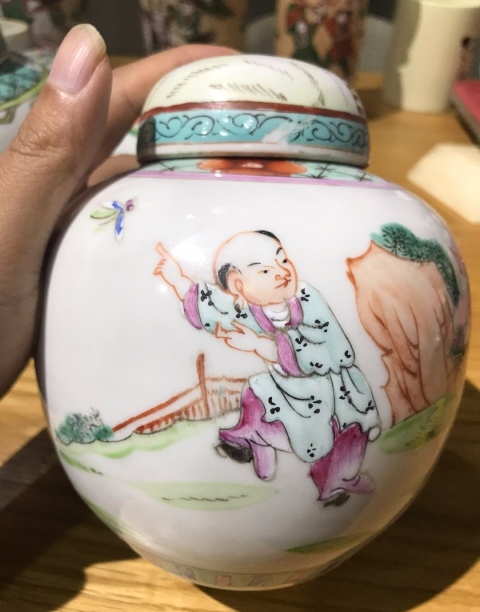 古玩陶瓷粉彩人物故事紋蓋罐拍賣,當前價格2300元
