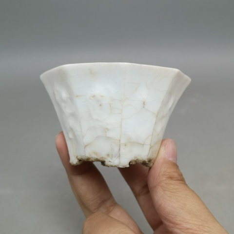 古玩陶瓷民國八角杯拍賣,當前價格398元