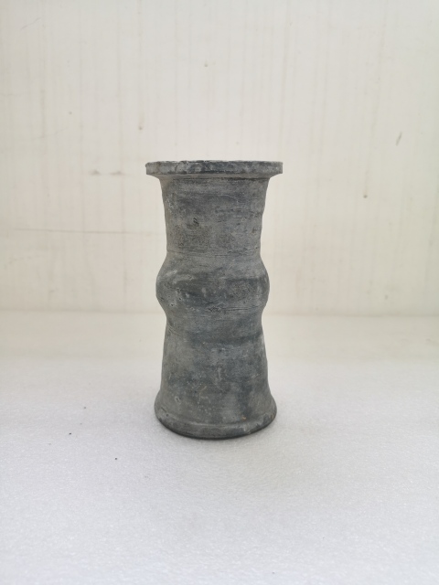 古玩陶瓷清代早期灰陶花觚拍賣，當前價格680元