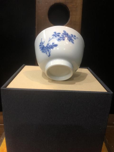 古玩陶瓷(新年放漏中)清-康熙-十二花神梅花-主人杯拍賣,當前價格1176元