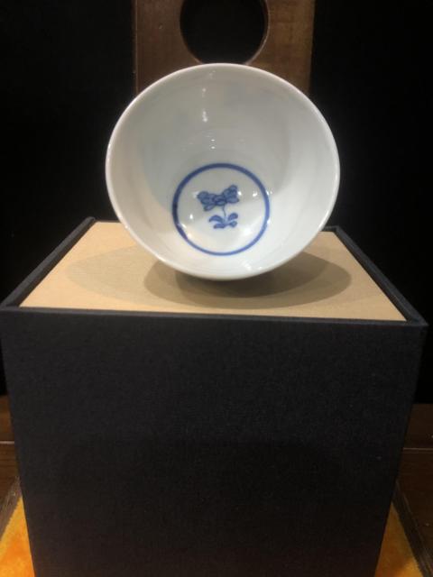古玩陶瓷(新年放漏中)清-康熙-十二花神梅花-主人杯拍賣,當前價格1176元