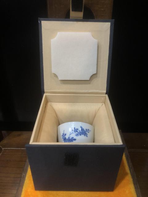 古玩陶瓷(新年放漏中)清-康熙-十二花神梅花-主人杯拍賣,當前價格1176元