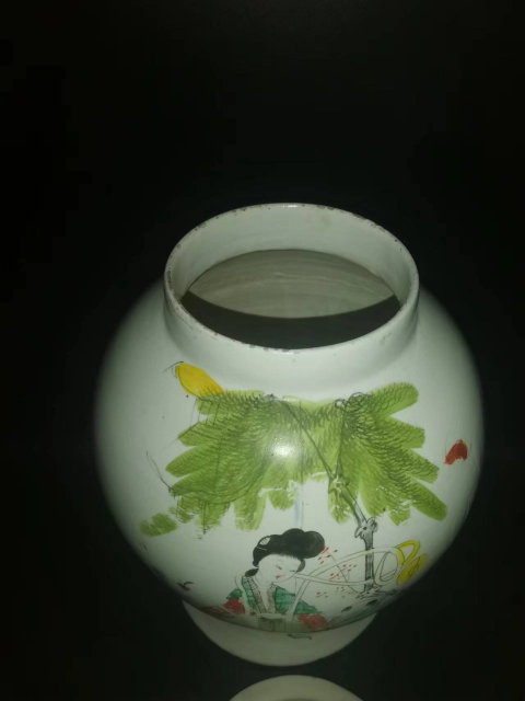 古玩陶瓷粉彩教子圖人物紋將軍罐拍賣,當(dāng)前價(jià)格8600元