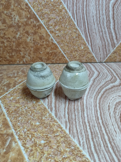 古玩陶瓷清早期～白釉杯一套四個拍賣，當前價格188元