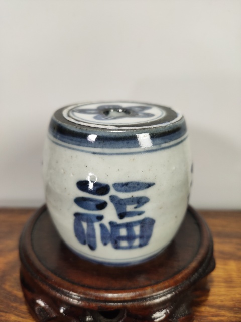 古玩陶瓷清中期-青花福字紋燭臺拍賣，當前價格450元