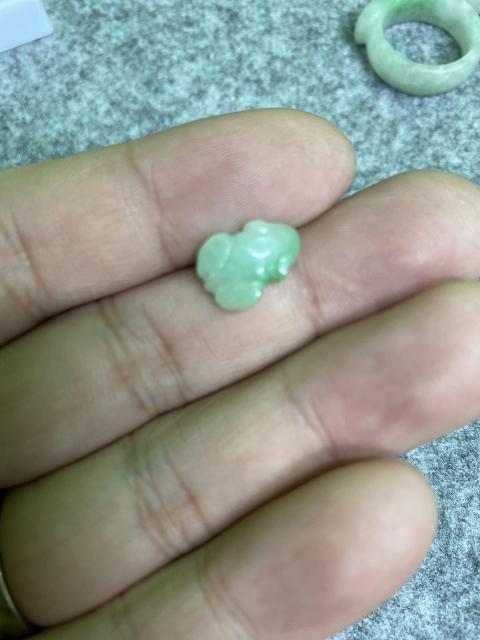 古玩玉器清·天然翡翠青蛙拍賣(mài)，當(dāng)前價(jià)格600元