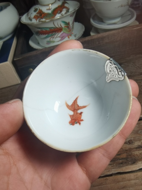 古玩陶瓷粉彩獅子滾繡球圖茶杯拍賣，當前價格3000元