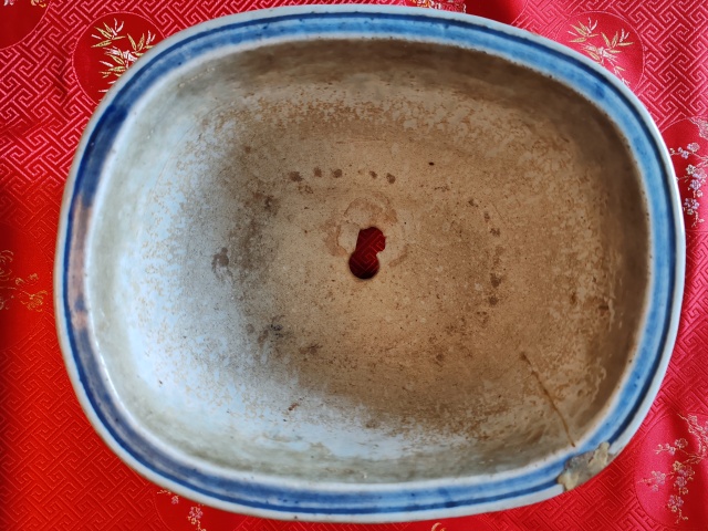 古玩陶瓷清中青花花卉花盆拍賣，當(dāng)前價(jià)格2000元