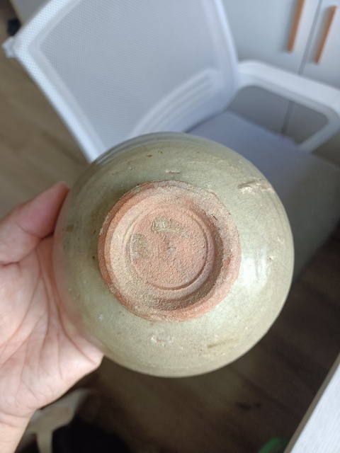 古玩陶瓷元代?龍泉青瓷印文字蓮子碗拍賣,當前價格1600元