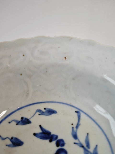 古玩陶瓷明晚期青花蝦趣圖折沿碗拍賣，當前價格3456元
