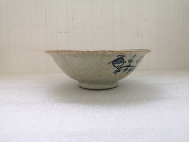 古玩陶瓷哥釉青花碗拍賣，當前價格680元