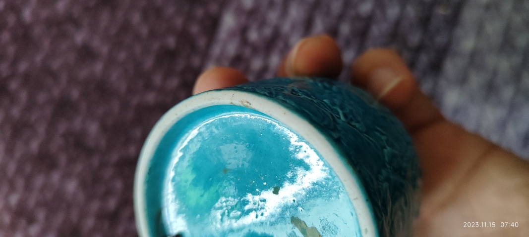 古玩陶瓷清同治孔雀藍釉雕瓷山水水盂拍賣,當前價格12000元