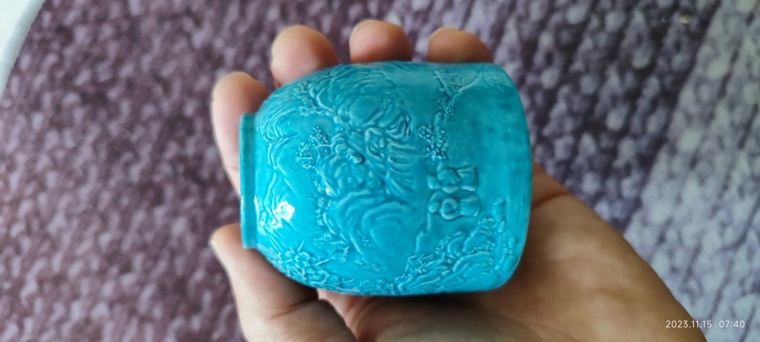 古玩陶瓷清同治孔雀藍釉雕瓷山水水盂拍賣,當前價格12000元