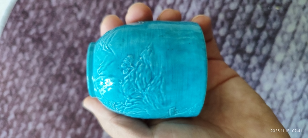 古玩陶瓷清同治孔雀藍釉雕瓷山水水盂拍賣,當前價格12000元