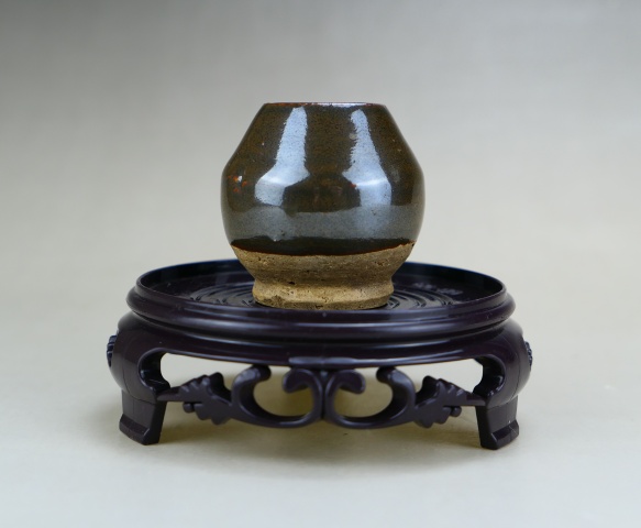 元末明初耀州窯褐釉雞心罐（名窯出品）拍賣，當(dāng)前價(jià)格1280元