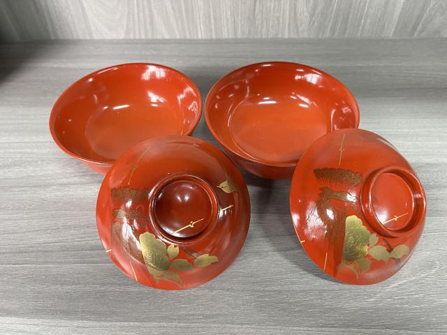 古玩雜項清晚期 描真金花卉紋木胎漆器蓋碗一對拍賣，當前價格230元