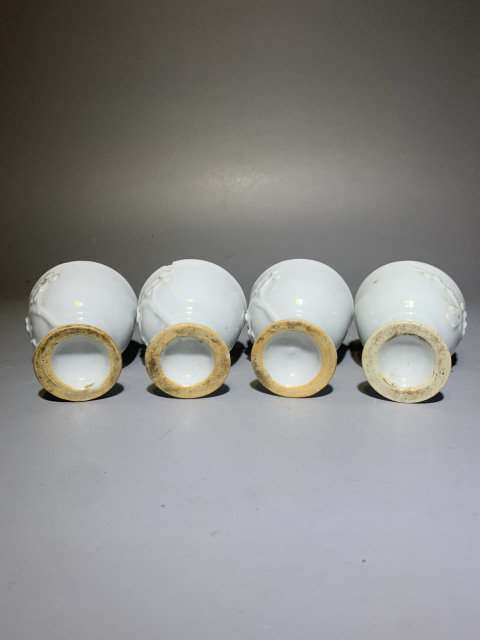 古玩陶瓷德化窯白釉梅花紋高足杯一組拍賣,當前價格0元