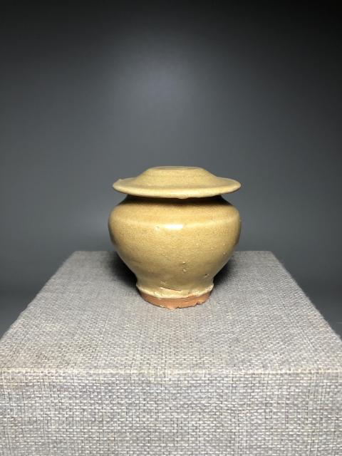 元明，龍泉窯黃釉蓋罐拍賣，當前價格2000元
