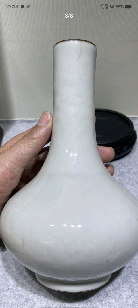古玩陶瓷清中期·仿官釉荸薺瓶拍賣,當(dāng)前價格29999元