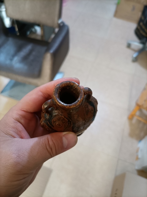 古玩陶瓷清晚期醬釉模印鯉魚抱瓶紋雙系扁壺拍賣,當前價格680元