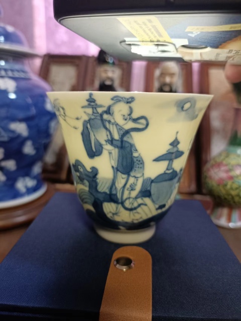 古玩陶瓷青花人物鈴鐺杯拍賣,當前價格8888元