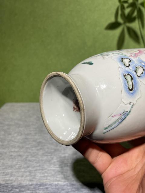 古玩陶瓷晚清民國粉彩人物故事紋瓶拍賣，當前價格12800元