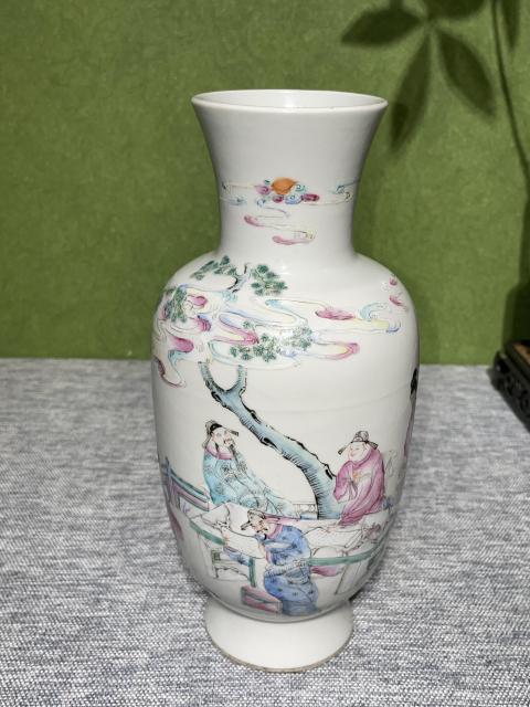 古玩陶瓷晚清民國粉彩人物故事紋瓶拍賣，當前價格12800元