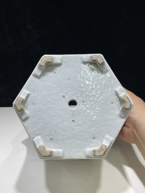 古玩陶瓷清代同治粉彩花卉紋六方花盆拍賣，當前價格22800元
