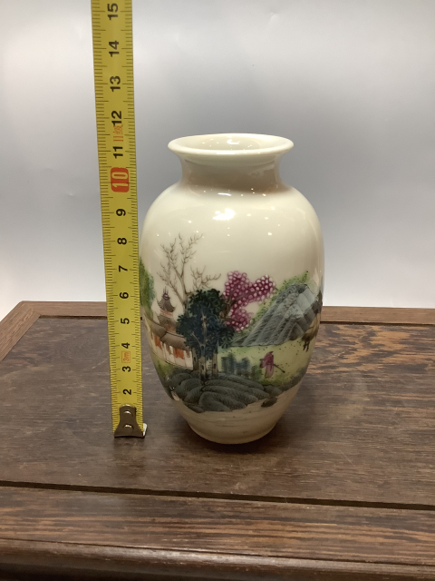 古玩陶瓷仿琺瑯彩山水紋羅漢瓶拍賣，當前價格16000元