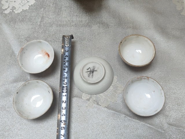 古玩陶瓷明代紅綠彩花卉紋杯碟5件拍賣,當前價格2980元