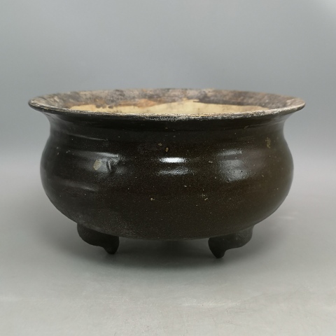 古玩陶瓷元末明初褐釉三足香爐拍賣,當前價格1888元
