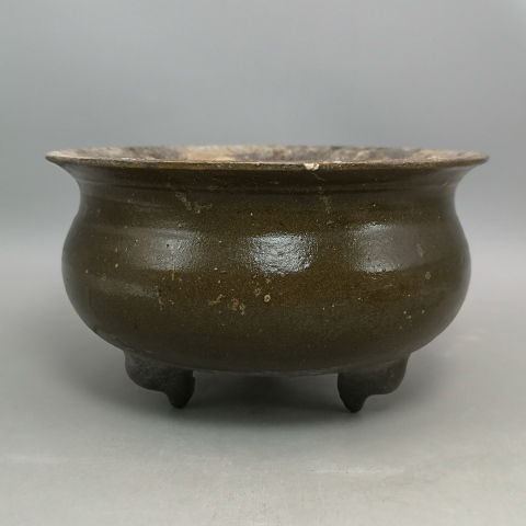 古玩陶瓷元末明初褐釉三足香爐拍賣,當前價格1888元