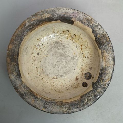 古玩陶瓷元末明初褐釉三足香爐拍賣,當前價格1888元