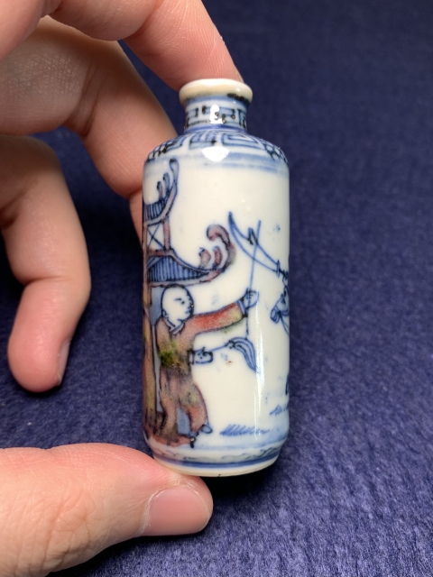 古玩陶瓷【精品】晚清青花釉里紅刀馬人物故事圖鼻煙壺拍賣(mài),當(dāng)前價(jià)格15800元