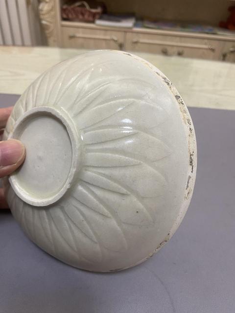 古玩陶瓷青白釉刻仰蓮紋面包碗,平臺不允許估價拍賣,當前價格2300元